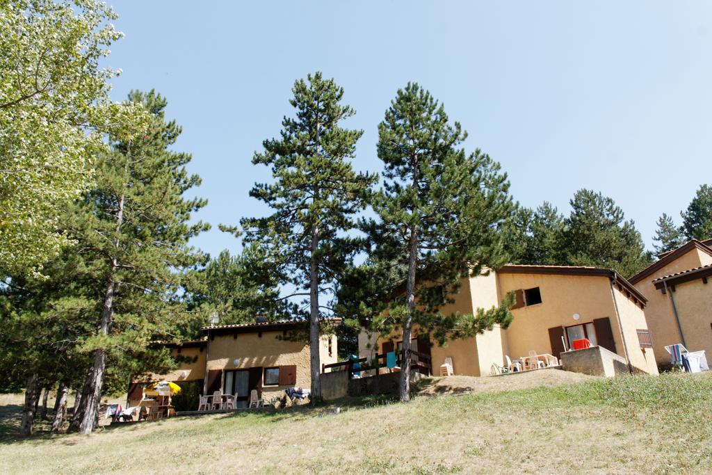 Vvf Drome Provence Hotel Montbrun-les-Bains Exterior foto