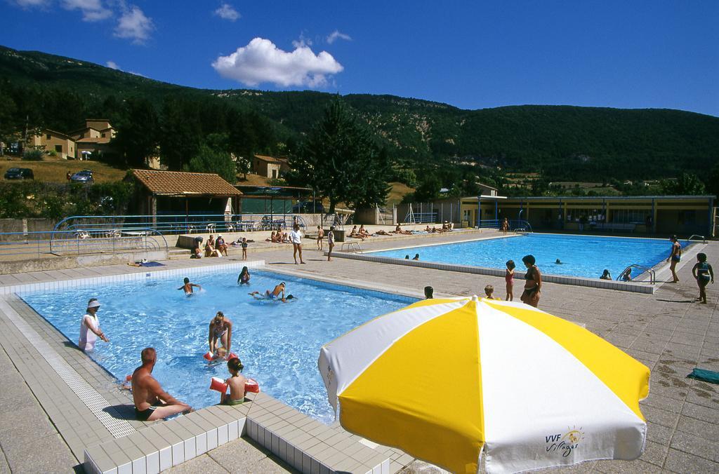 Vvf Drome Provence Hotel Montbrun-les-Bains Exterior foto