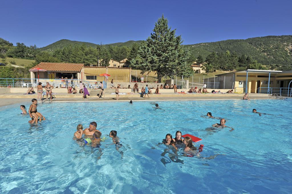 Vvf Drome Provence Hotel Montbrun-les-Bains Exterior foto